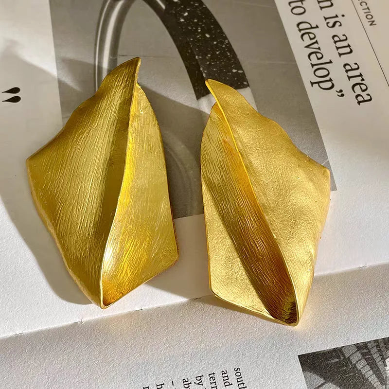 Vintage Metal Texture Irregular Leaf-shaped Geometric Large Earring for Women Statement Chunky Trend Jewelry  New