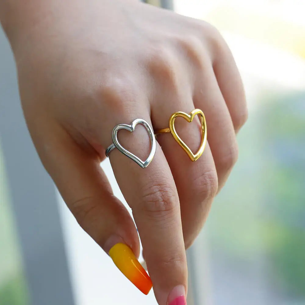 Bague ouverte en forme de cœur en acier inoxydable couleur or pour femmes Bijoux de couple romantiques esthétiques exquis anti-décoloration