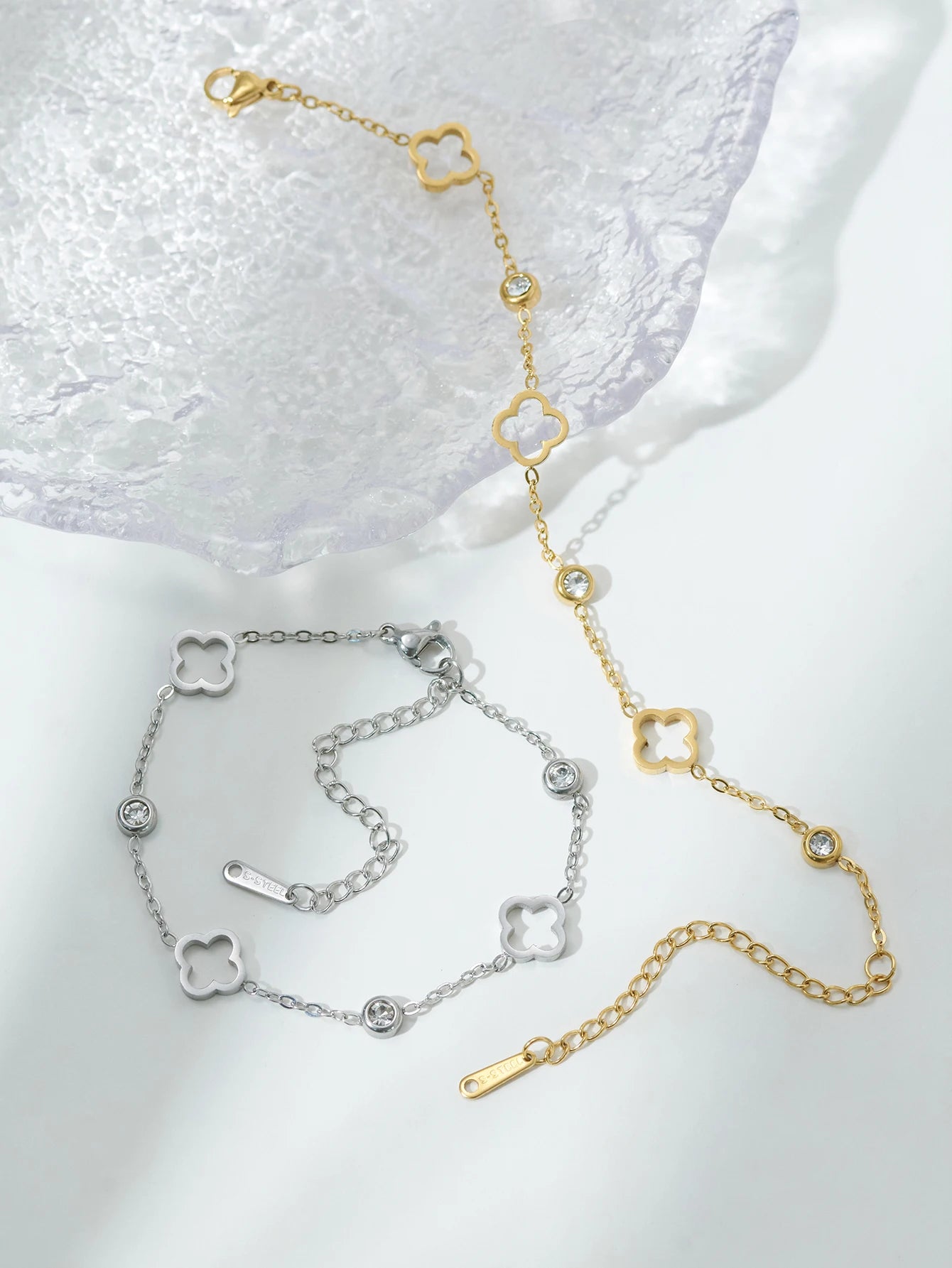 1 Piece Elegant Niche Luxury Triple Flower Bracelet  Daily Wear Gift for Friends Holiday Gift Women