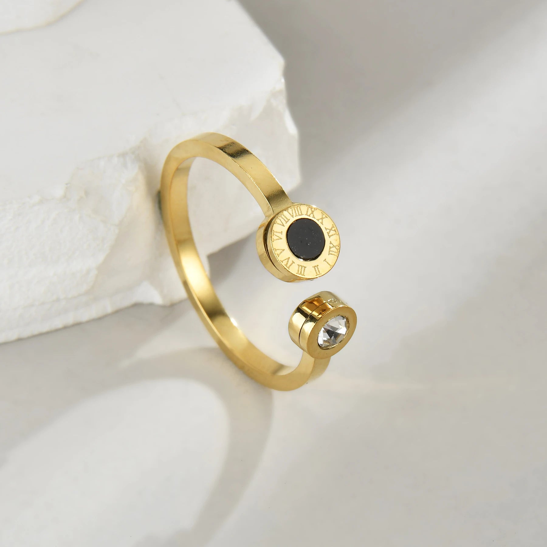 Roman Numeral Open Rings, no fade no tuning for Women Black Shell circle  Adjustable Zircon Ring Fashion Couple Jewelry Gift